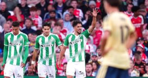 En medio de la novela por Vinicius, Arsenal tropezó ante el Betis en un amistoso imagen-3