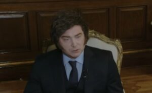 Las principales frases de Milei sobre Chiqui Tapia, Cristina Kirchner, Axel Kicillof y su eventual reelección Las principales frases de Milei sobre Chiqui Tapia, Cristina Kirchner, Axel Kicillof y su eventual reelección imagen-3