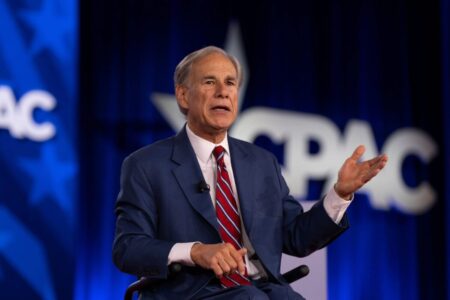Greg Abbott asigna créditos fiscales para 4400 viviendas asequibles en Texas imagen-8