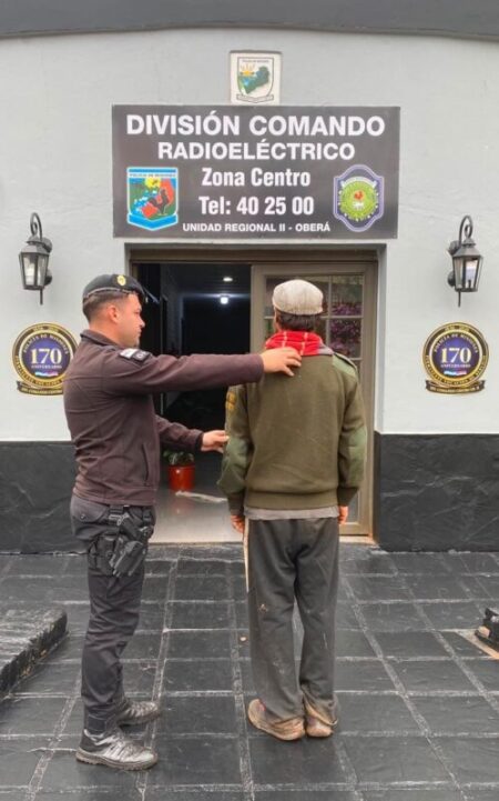 Dos operativos del Comando Centro terminaron con detenidos en Oberá: uno era buscado por abuso sexual Dos operativos del Comando Centro terminaron con detenidos en Oberá: uno era buscado por abuso sexual imagen-73