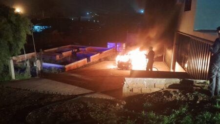 Incendiaron un auto durante la madrugada en Bernardo de Irigoyen imagen-17