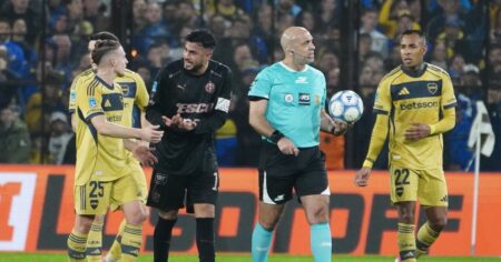 Baliño habló sobre el polémico gol anulado en el Platense-Boca: "Es una situación discutible" imagen-20