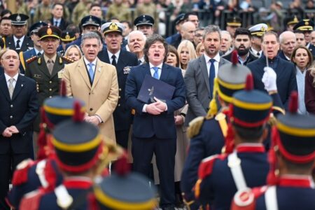 Javier Milei y sus medidas, en vivo: el armado electoral de cara al 2027 y la visita del papa León XIV a la Argentina imagen-14