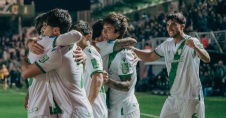 Banfield anunció a tres refuerzos luego de levantar la inhibición Banfield anunció a tres refuerzos luego de levantar la inhibición imagen-18