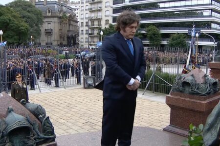 Milei dio un discurso en homenaje a San Martín: “La libertad es un derecho natural pero también una conquista” imagen-7