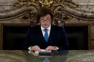 Javier Milei y sus medidas, en vivo: el Gobierno cede para conseguir la Ley de Tierras y busca acuerdos para 2027 imagen-1