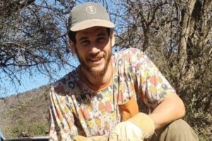 Jerónimo, el hijo de Julián Weich que se alejó de los lujos y construyó su propia casa sustentable en Córdoba imagen-2