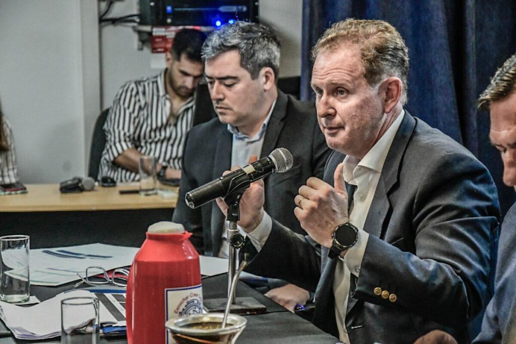 El Ministerio de Gobierno prevé más cámaras, alarmas vecinales y un aumento en la entrega de títulos de propiedad para 2027 imagen-5