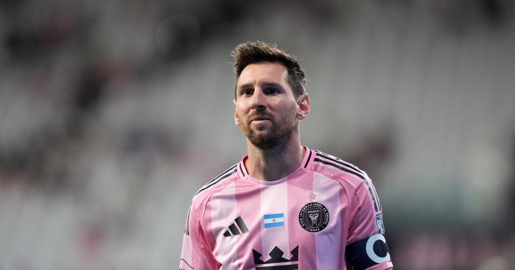 El técnico del Inter Miami y el momento de Messi: "Acompañarlo en el silencio para que pueda salir" imagen-43