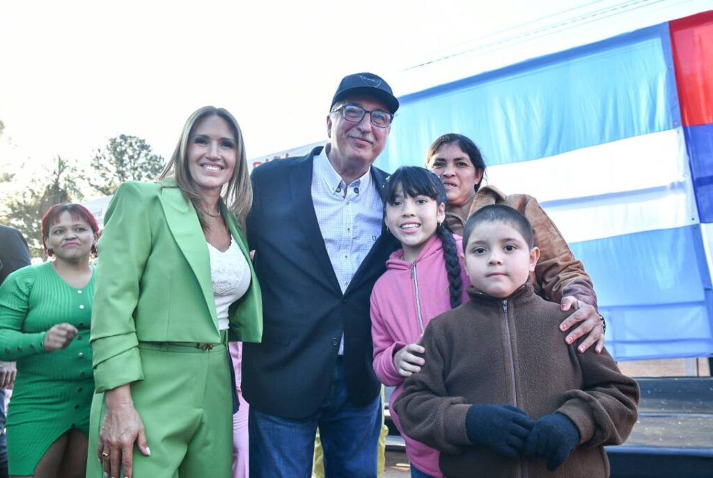 Passalacqua en el 72° aniversario de General Urquiza: “Hacemos lo imposible para que el pueblo misionero sea un poco más feliz” imagen-5