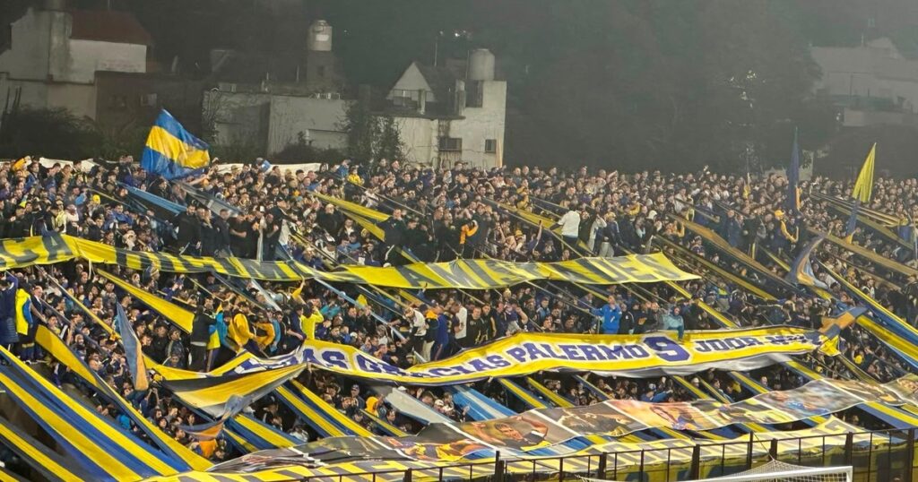 El homenaje de la hinchada de Boca a Palermo antes de un nuevo cruce en contra imagen-44