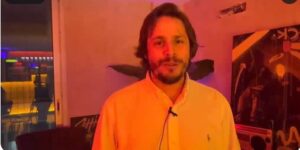 «Salvaje Bar» llevó su espíritu disruptivo al Espacio UNE: cultura, estética ochentosa y una apuesta por la movida urbana «Salvaje Bar» llevó su espíritu disruptivo al Espacio UNE: cultura, estética ochentosa y una apuesta por la movida urbana imagen-1