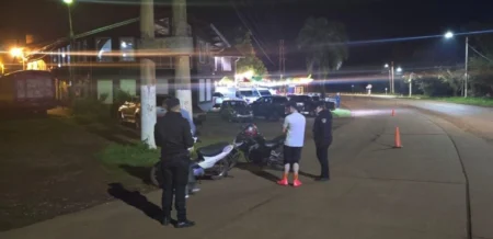 Un motociclista resultó herido tras despistar y caer sobre el pavimento en Eldorado imagen-132