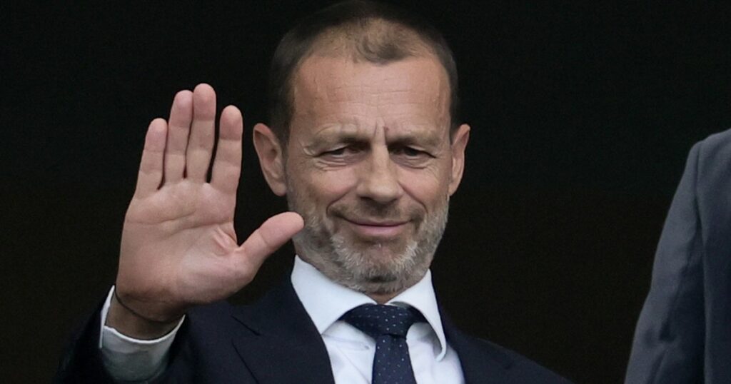 La UEFA presentó «Clear Line», una herramienta on line para ayudar a entender la aplicación del VAR La UEFA presentó "Clear Line", una herramienta on line para ayudar a entender la aplicación del VAR imagen-48