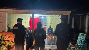 Volvieron a sus casas las 41 familias evacuadas por la crecida del río Uruguay en El Soberbio imagen-2