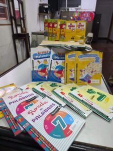 Distribuyen más de 600 mil libros de Lengua y Matemática en todas las escuelas de la provincia imagen-1