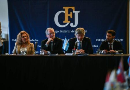 «Nuestra visión no es la Nación y las Provincias, sino que las Provincias somos la Nación», dijo Passalacqua en la apertura de la Jornada del Consejo Federal de Justicia imagen-14