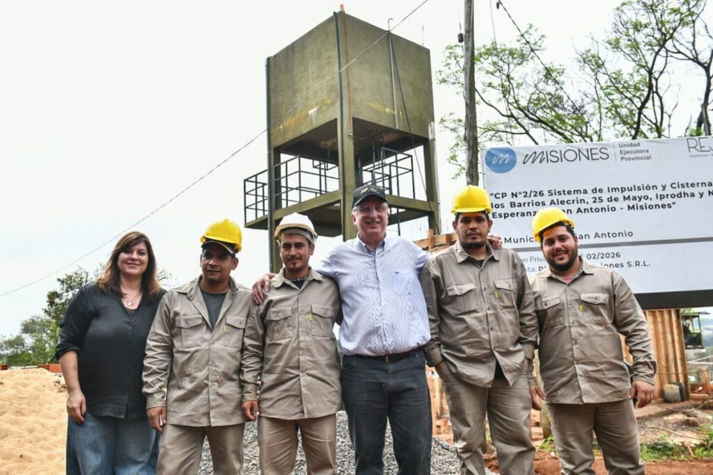 En San Antonio, Passalacqua supervisó una obra de infraestructura hídrica que beneficiará a 500 familias imagen-5