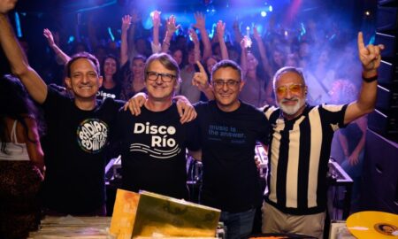 La música retro con vinilos vuelve con la Fiesta Disco Río en El Pontón imagen-14