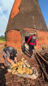 La Policía incineró más de 700 kilos de estupefacientes secuestrados en procedimientos en Misiones imagen-1