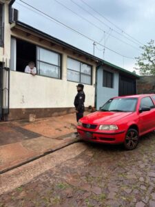 La Policía asistió a familias afectadas por el temporal y relevó daños en distintos puntos de Misiones imagen-3