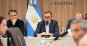 El PJ suma presión por el estado de las rutas y amenaza con reflotar el proyecto para coparticipar el Impuesto a los Combustibles imagen-3