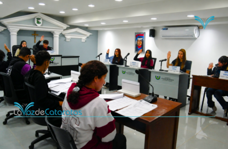El Concejo Deliberante Estudiantil aprobó un proyecto para enseñar RCP en las escuelas secundarias El Concejo Deliberante Estudiantil aprobó un proyecto para enseñar RCP en las escuelas secundarias imagen-132