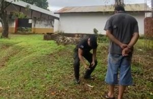 Puerto Libertad: demoraron a un hombre y secuestraron envoltorios con “pedra” imagen-8