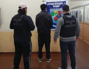 Puerto Libertad: detuvieron a uno de los acusados de robar $3 millones durante un asalto en Wanda Puerto Libertad: detuvieron a uno de los acusados de robar $3 millones durante un asalto en Wanda imagen-4