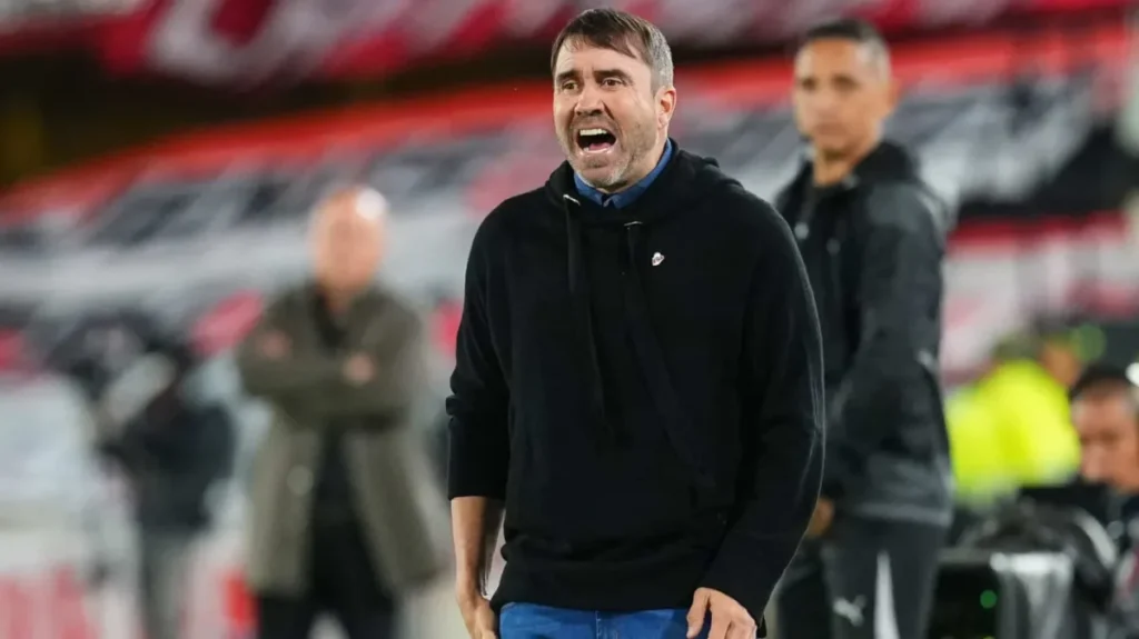 Las reflexiones de Coudet: «River jugó como pudo» y «todos hubiésemos firmado el empate antes» – TyC Sports Las reflexiones de Coudet: "River jugó como pudo" y "todos hubiésemos firmado el empate antes" - TyC Sports imagen-5