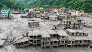 Tragedia en Nepal: suben a 270 los muertos y buscan a más de 1300 desaparecidos imagen-2