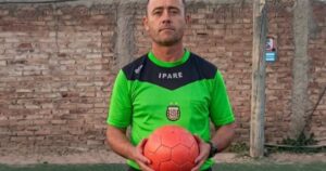 Murió un árbitro de fútbol tras un choque frontal en Mendoza y hay cinco heridos imagen-2