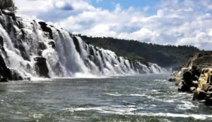 El Parque Provincial Moconá permanece abierto y habilitó los paseos náuticos este jueves imagen-1