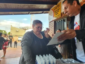 Gobernador López: «Mirar Mejor» brindó atención oftalmológica gratuita a más de 80 vecinos Gobernador López: "Mirar Mejor" brindó atención oftalmológica gratuita a más de 80 vecinos imagen-2