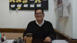 Avelino, el maestro de la colonia y el cierre tras cuatro décadas de vocación imagen-1