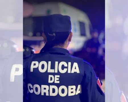 Córdoba: policía salvó a una beba que se había ahogado con leche imagen-6