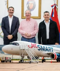 Passalacqua anunció que JetSMART comenzará a operar la ruta aérea Posadas-Buenos Aires Passalacqua anunció que JetSMART comenzará a operar la ruta aérea Posadas-Buenos Aires imagen-2