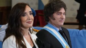 Milei volvió a apuntar contra Villarruel: la llamó “intrascendente” y la acusó de hacer oposición desde el Gobierno imagen-1