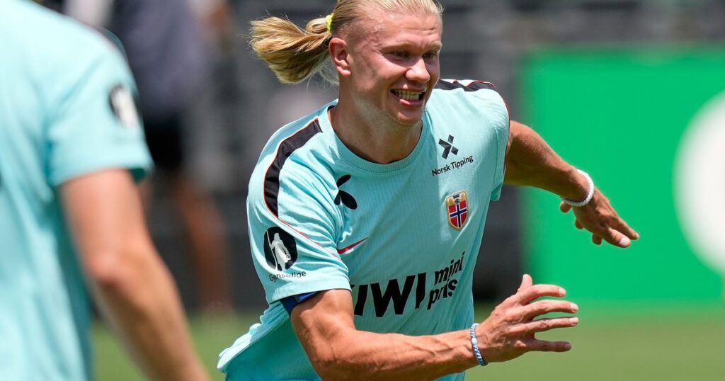 Erling Haaland, futbolista, 26 años: “Mi comida favorita es algo que casi nunca puedo comer, solo lo puedo comer de vez en cuando" imagen-95
