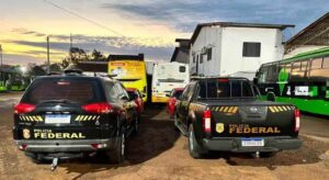 Descubren un túnel clandestino utilizado para ocultar mercaderías de contrabando entre empresas de Foz do Iguaçu Descubren un túnel clandestino utilizado para ocultar mercaderías de contrabando entre empresas de Foz do Iguaçu imagen-2