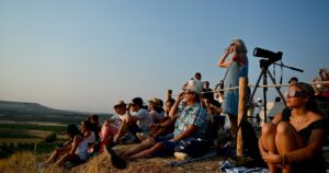 España se rindió ante un eclipse solar total que no se vivía desde hacía más de 120 años imagen-3