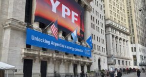 YPF alcanzó un resultado récord en el segundo trimestre y acelerará sus inversiones en Vaca Muerta imagen-4