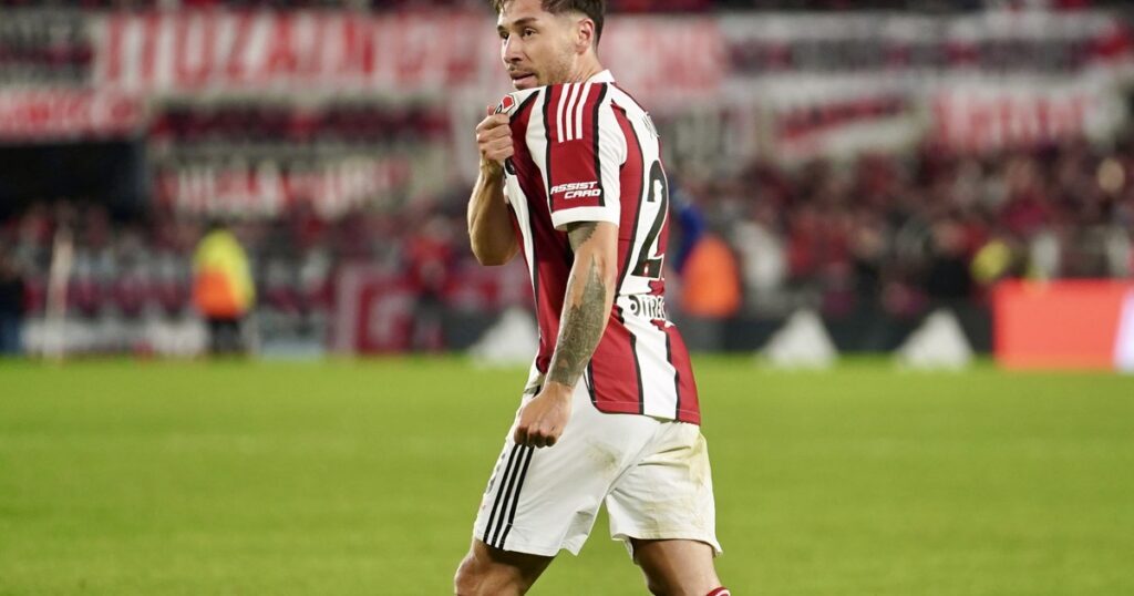 Gonzalo Montiel rompió la sequía de River: estuvo 399 minutos sin festejar un gol y le convirtió a Argentinos Gonzalo Montiel rompió la sequía de River: estuvo 399 minutos sin festejar un gol y le convirtió a Argentinos imagen-106