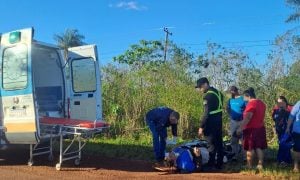 Un motociclista fue embestido por una camioneta en Alem: el conductor se dio a la fuga Un motociclista fue embestido por una camioneta en Alem: el conductor se dio a la fuga imagen-1