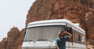 Vendió su casa por 112.000 euros para vivir en una autocaravana y teletrabajar; ahora asegura que ahorra hasta 400 euros al mes imagen-3