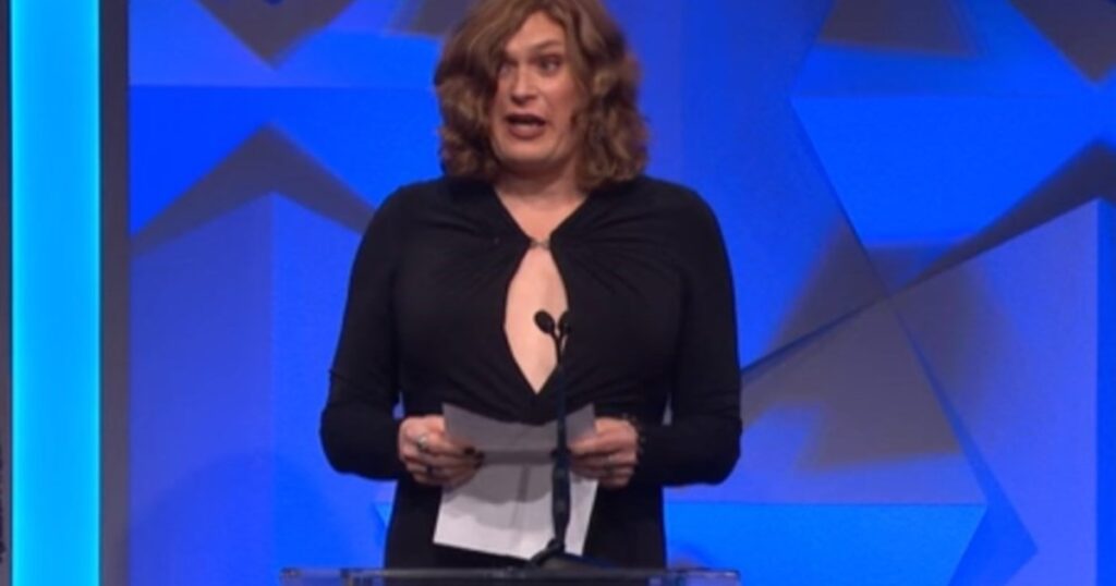 ¿Discriminación en Hollywood? Lilly Wachowski denuncia que se resisten a financiar su próxima película por tener un elenco completamente trans ¿Discriminación en Hollywood? Lilly Wachowski denuncia que se resisten a financiar su próxima película por tener un elenco completamente trans imagen-106