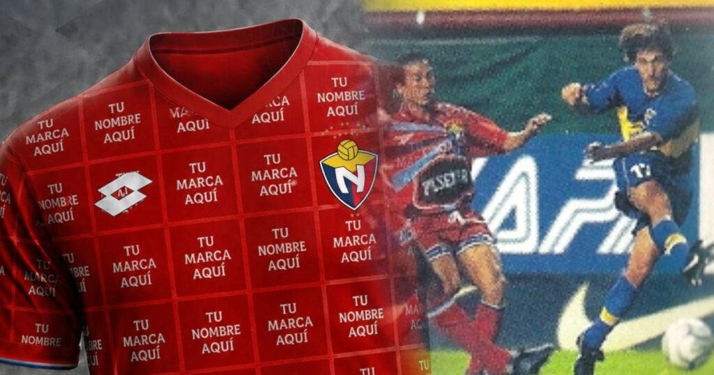 El club que pasó de pelear la Copa Libertadores a vender muchos espacios publicitarios en su camiseta El club que pasó de pelear la Copa Libertadores a vender muchos espacios publicitarios en su camiseta imagen-44