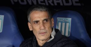 Vojvoda tras una nueva derrota de Racing: el momento difícil, estar unidos y qué pasó con la barra Vojvoda tras una nueva derrota de Racing: el momento difícil, estar unidos y qué pasó con la barra imagen-1