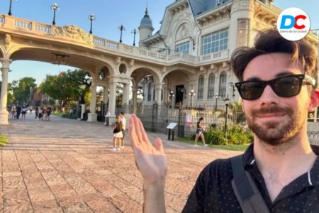 Un influencer estadounidense comparó la Fiesta del Inmigrante con un parque temático de Disney imagen-5