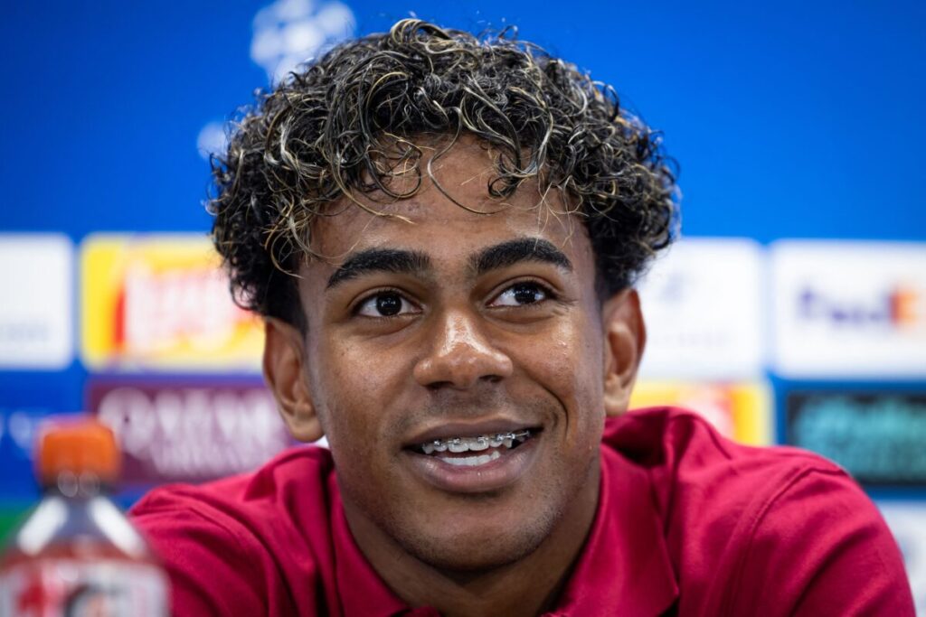 Lamine Yamal se diferenció de la candidatura de Kylian Mbappé al Balón de Oro: “Somos los mejores, pero lo merezco yo” imagen-105